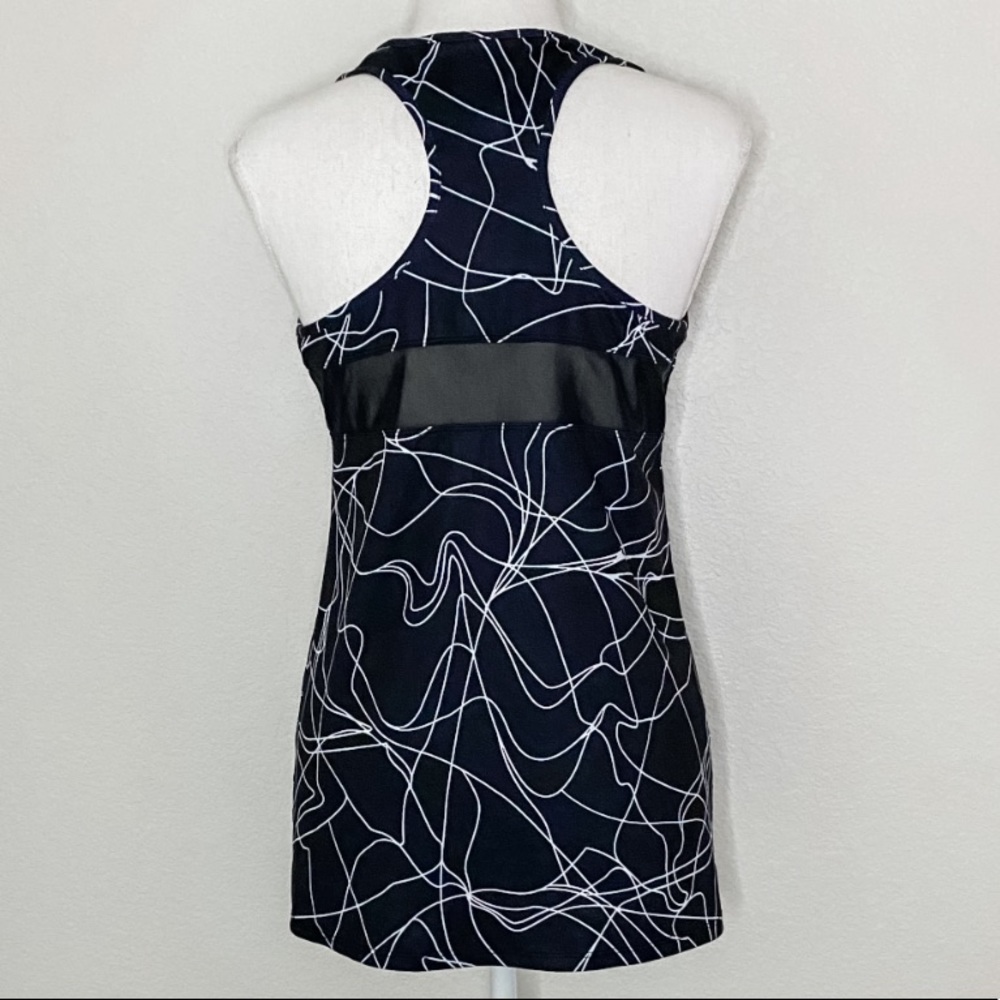 NWOT Fabletics Mary Tank w/ Back Mesh Design - Picture 5 of 6